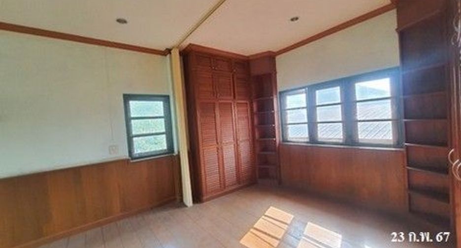 Haus zum Kauf mit 1 Zimmer in Mueang Tak, Tak