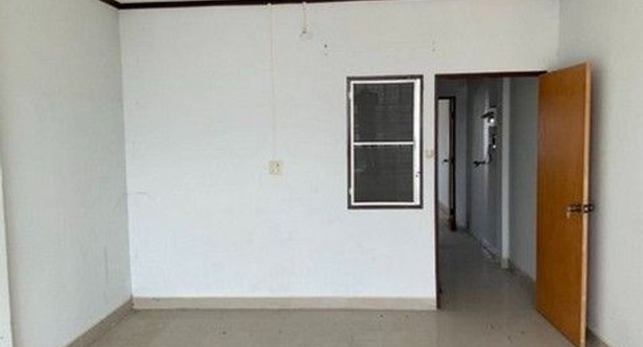 For sale 1 bed retail Space in Mueang Tak, Tak