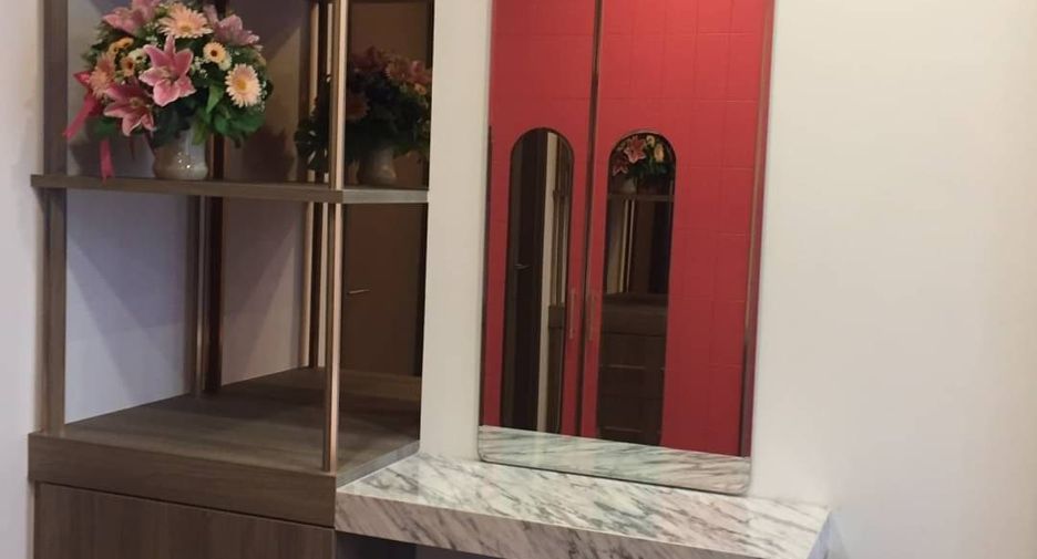 For rent 1 bed condo in Bang Rak, Bangkok