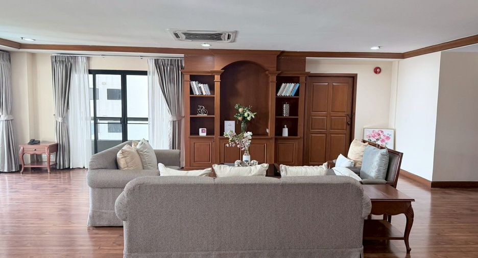 Wohnung zur Miete mit 3 Zimmer in Watthana, Bangkok