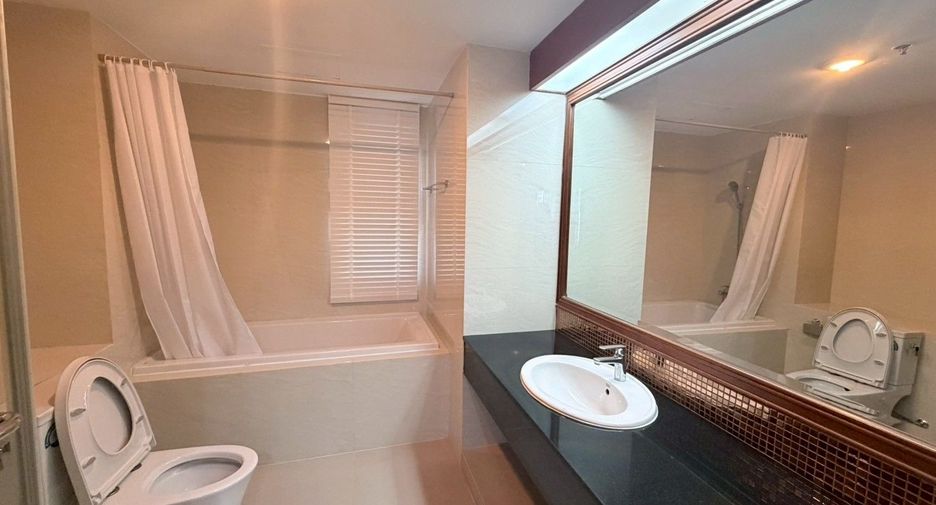 Wohnung zur Miete mit 3 Zimmer in Watthana, Bangkok