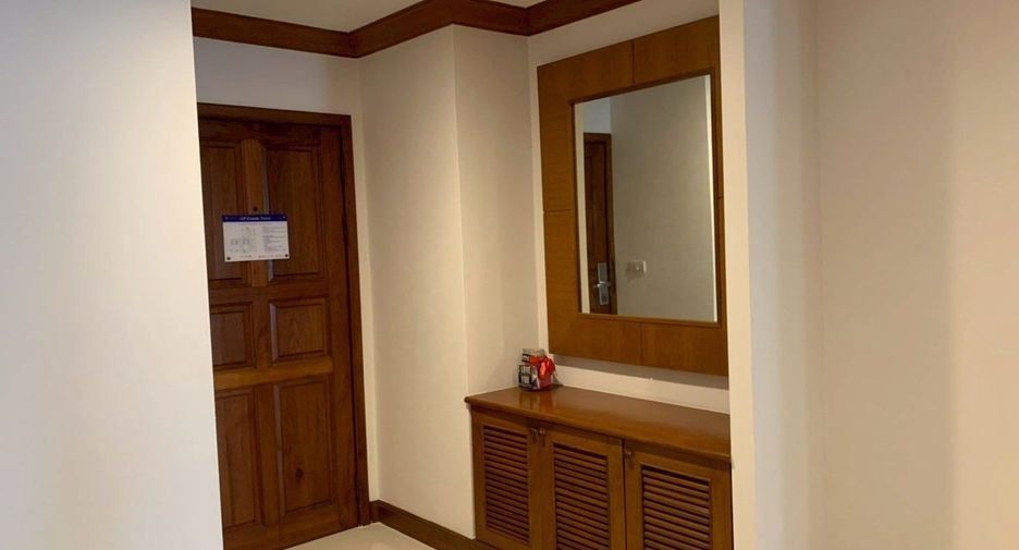 Wohnung zur Miete mit 3 Zimmer in Watthana, Bangkok