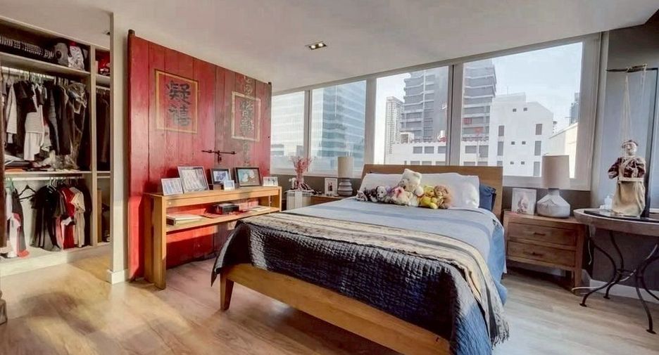 For sale 2 bedrooms condo in Sathon, Bangkok