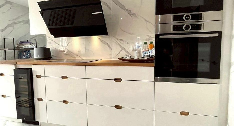 For rent 3 bedrooms condo in Watthana, Bangkok