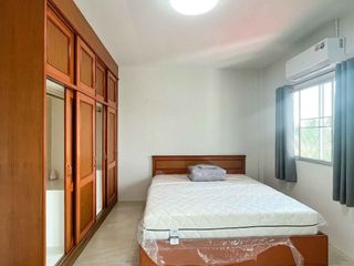For rent 3 bedrooms house in San Kamphaeng, Chiang Mai