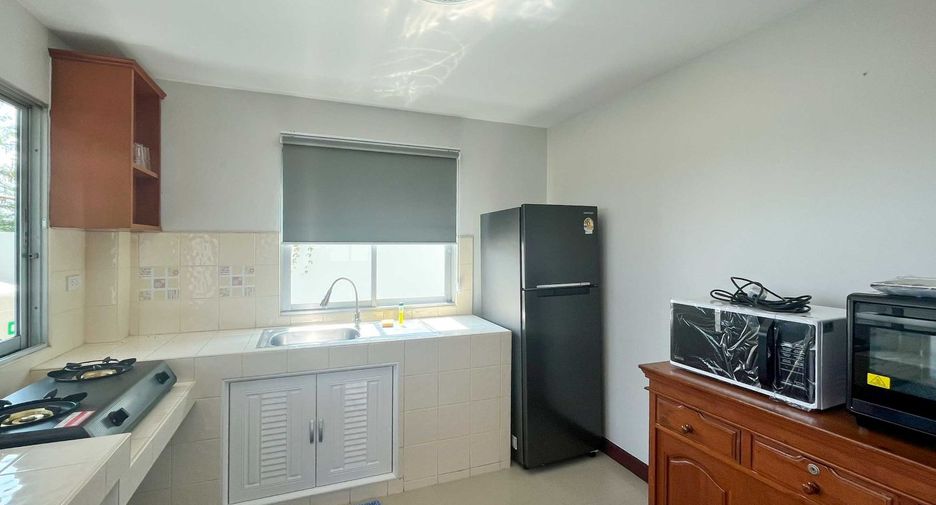 For rent 3 bedrooms house in San Kamphaeng, Chiang Mai