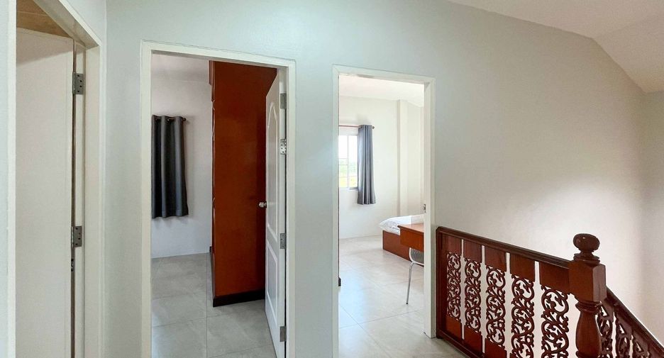 For rent 3 bedrooms house in San Kamphaeng, Chiang Mai