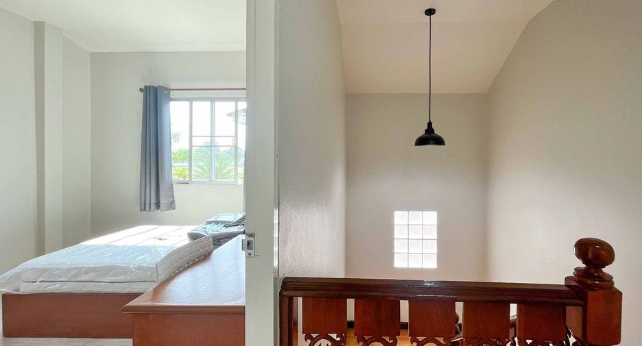 For rent 3 bedrooms house in San Kamphaeng, Chiang Mai