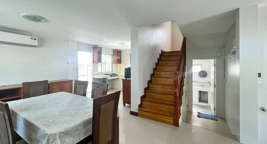 For rent 3 bedrooms house in San Kamphaeng, Chiang Mai