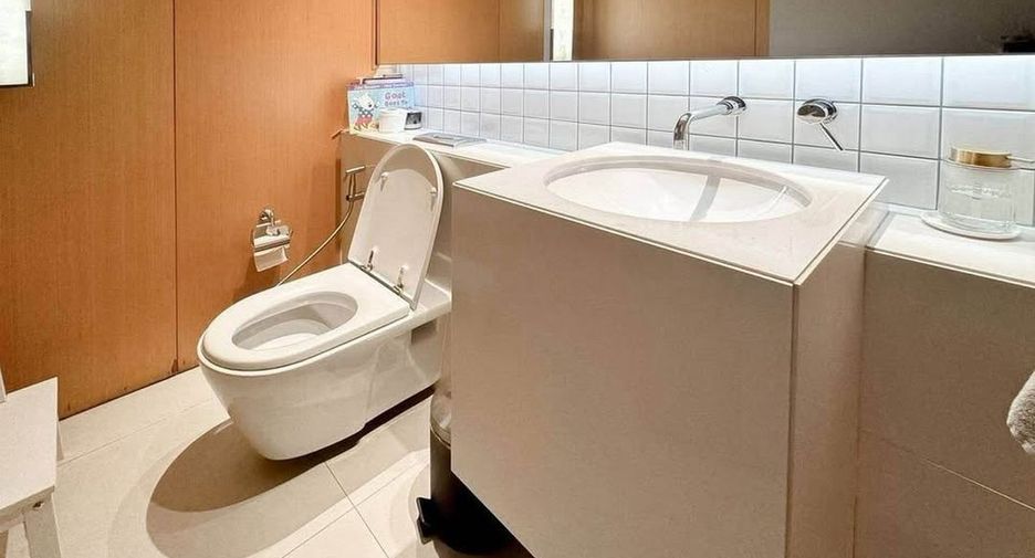 For rent 2 ベッドルーム condo in Khlong Toei, Bangkok