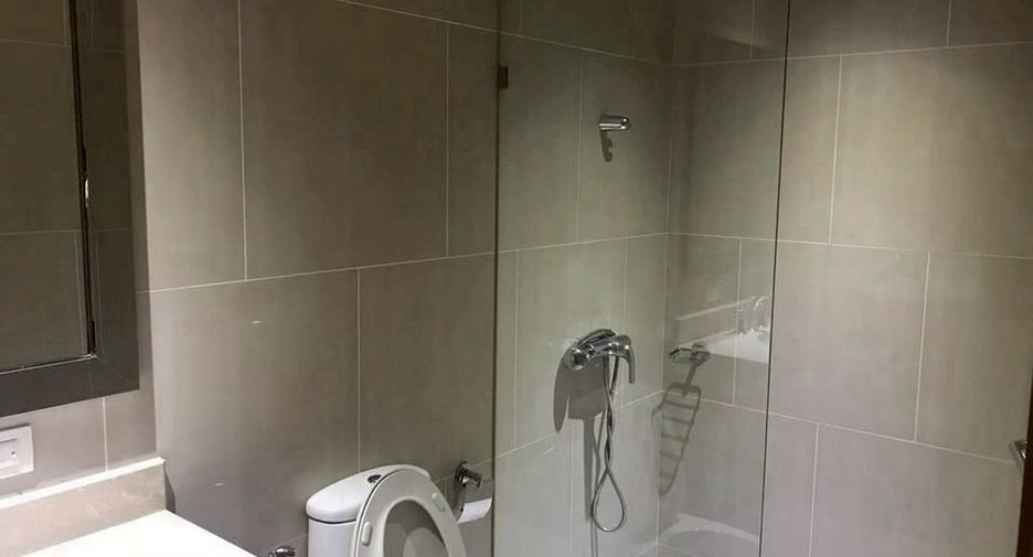 Аренда и продажа 2 спальни кондо в Сатхон, Бангкок