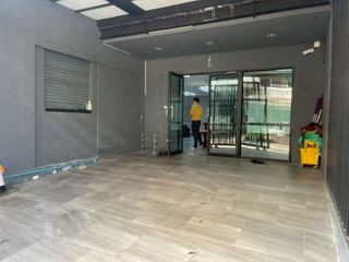 Reihenhaus zur Miete mit 4 Zimmer in Huai Khwang, Bangkok