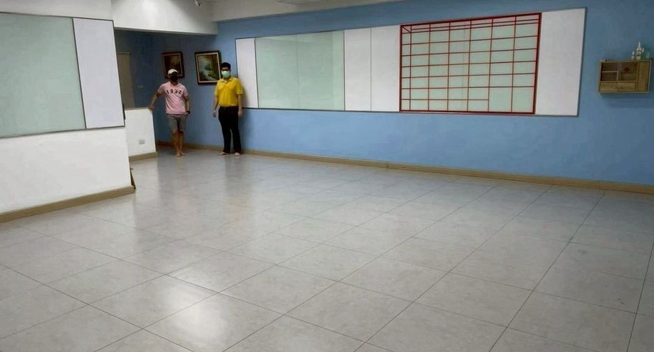 ให้เช่า 4 ห้องนอน ทาวน์เฮ้าส์ ใน ห้วยขวาง, กรุงเทพฯ