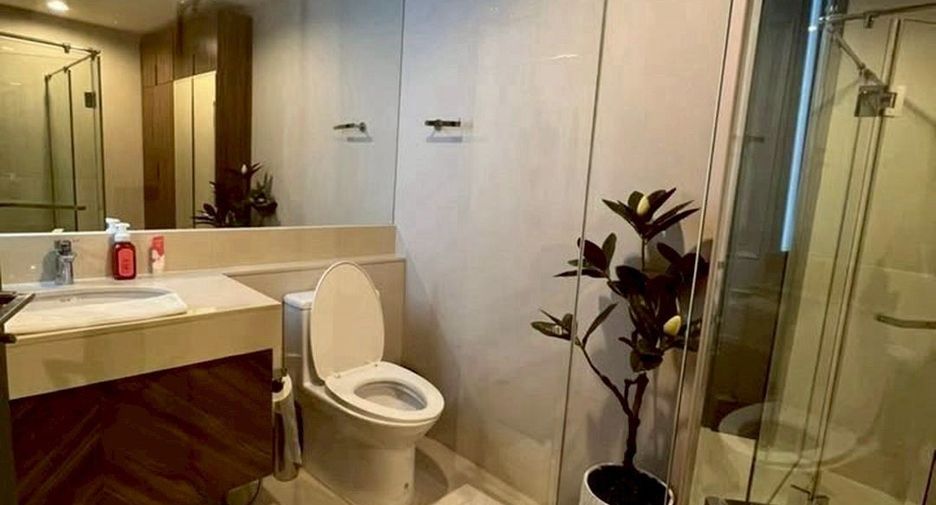 For sale 1 bed condo in Pathum Wan, Bangkok