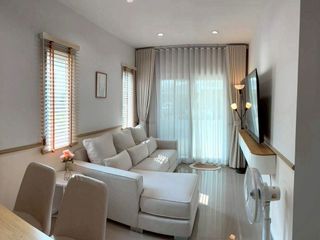 For rent 2 bedrooms townhouse in Bang Phli, Samut Prakan