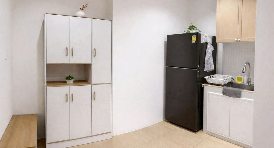 For rent 2 bedrooms townhouse in Bang Phli, Samut Prakan