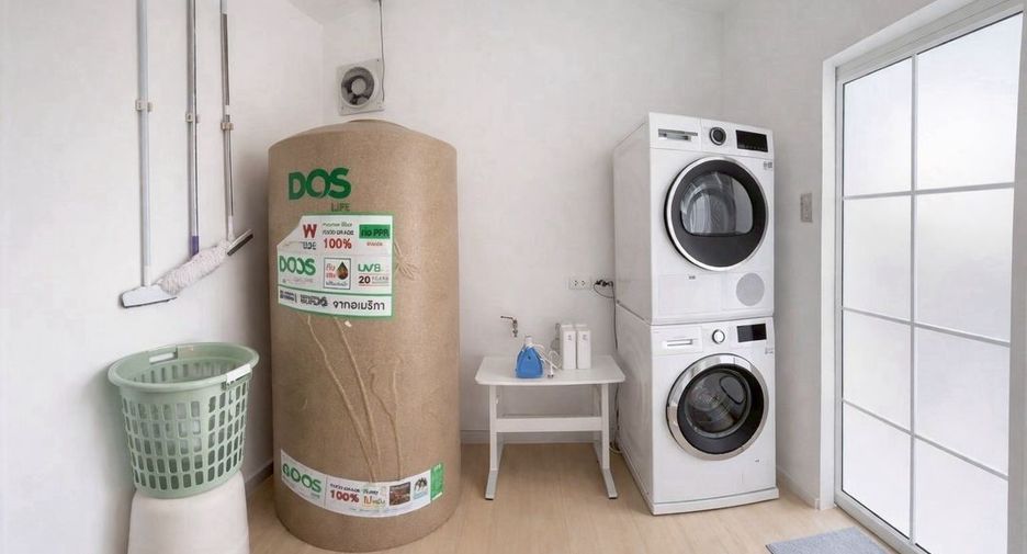 For rent 2 bedrooms townhouse in Bang Phli, Samut Prakan