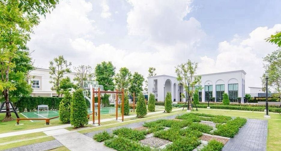 For rent 2 bedrooms townhouse in Bang Phli, Samut Prakan