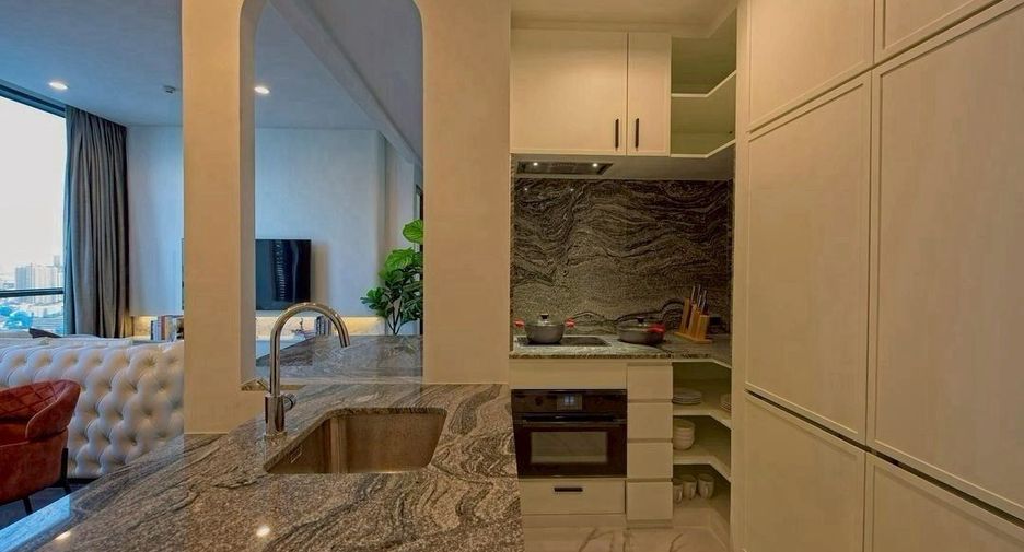 For rent 1 bed condo in Khlong Toei, Bangkok