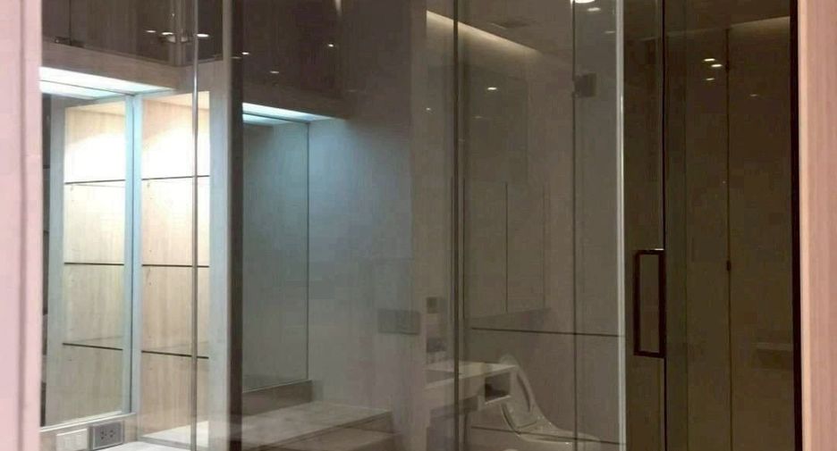 Condo en alquiler de 2 habitaciones en Khlong Toei, Bangkok