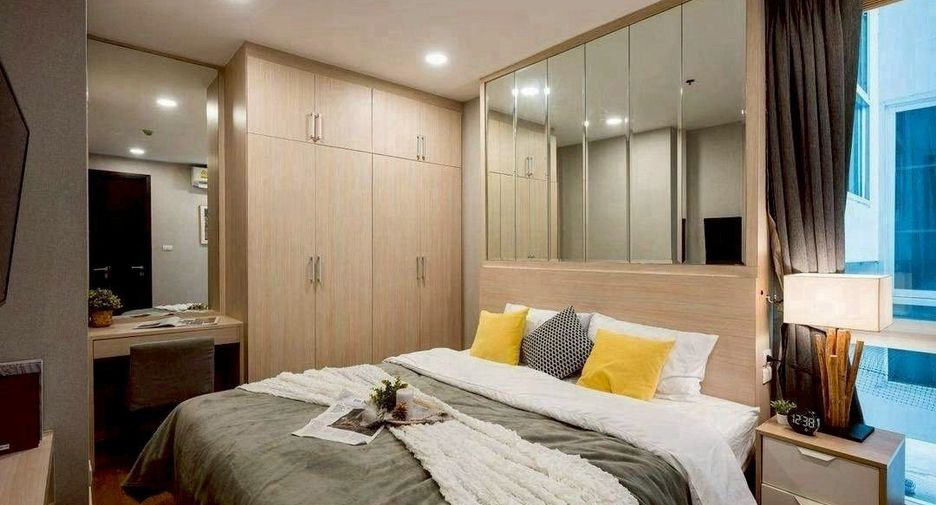 For sale 2 bedrooms condo in Watthana, Bangkok
