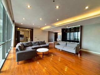 Wohnung zur Miete mit 4 Zimmer in Khlong Toei, Bangkok