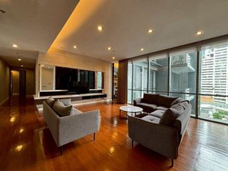 Wohnung zur Miete mit 4 Zimmer in Khlong Toei, Bangkok