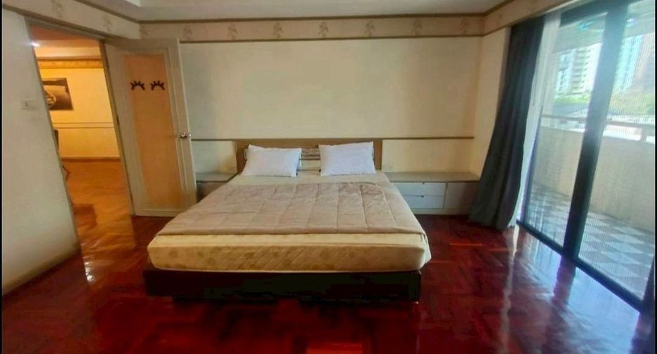 Wohnung zur Miete mit 3 Zimmer in Watthana, Bangkok