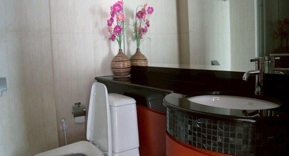 À louer 2 chambres condo à Sathon, Bangkok