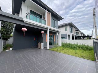 À louer 3 chambres maison à Bang Lamung, Chonburi