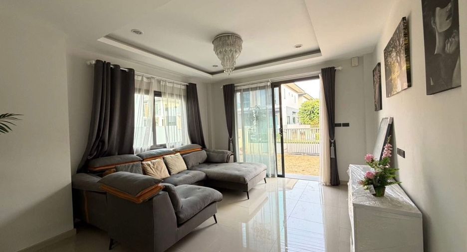 For rent 3 bedrooms house in Bang Lamung, Chonburi