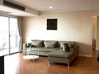 Wohnung zur Miete mit 3 Zimmer in Khlong Toei, Bangkok