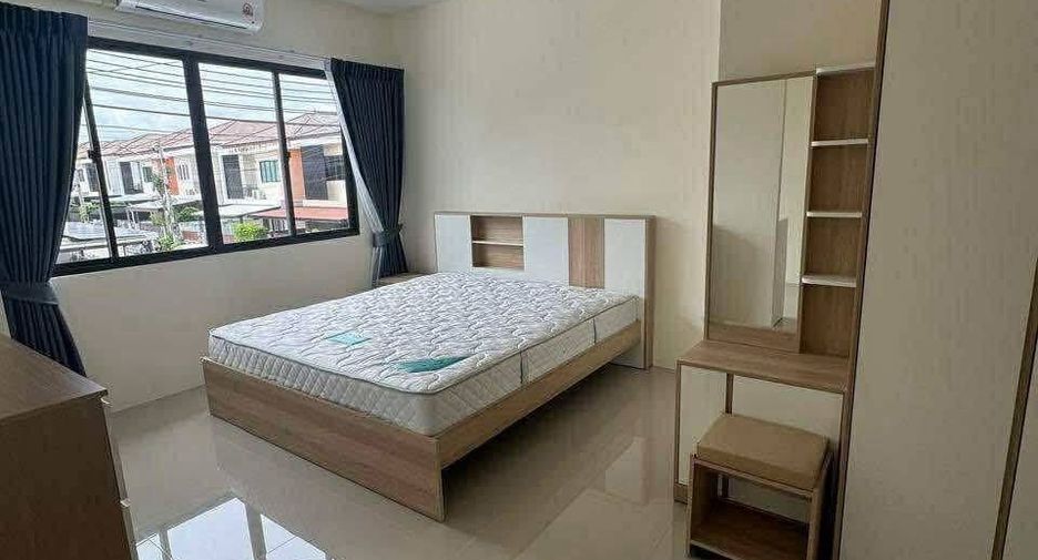 For rent 3 bedrooms house in East Pattaya, Pattaya