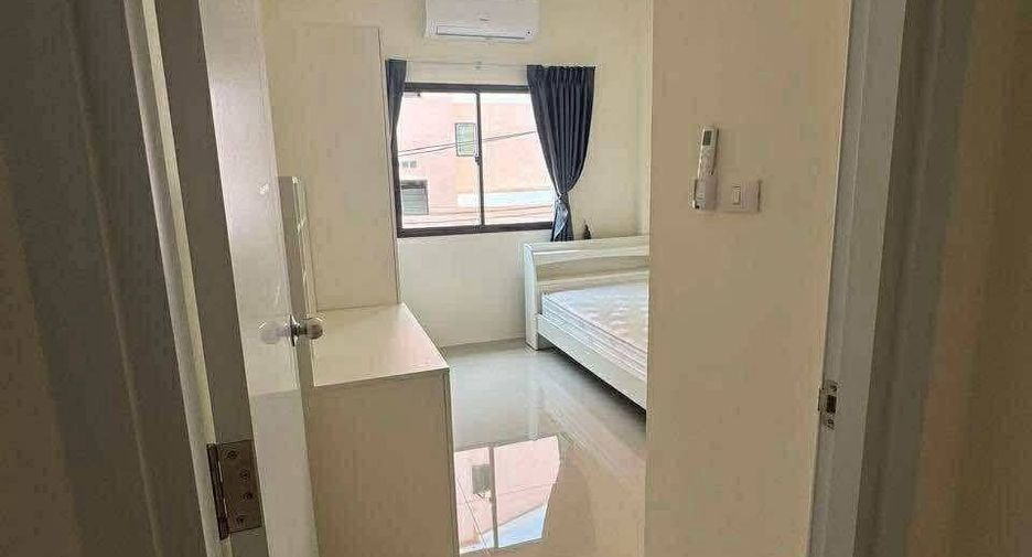 For rent 3 bedrooms house in East Pattaya, Pattaya