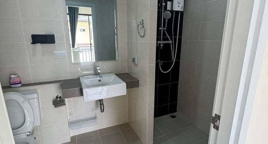 For rent 3 bedrooms house in East Pattaya, Pattaya