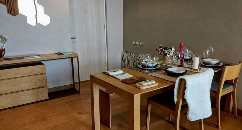 For sale 2 bedrooms condo in Khlong Toei, Bangkok