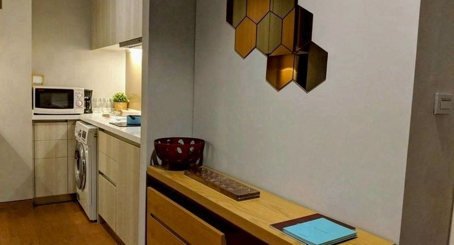 For sale 2 bedrooms condo in Khlong Toei, Bangkok