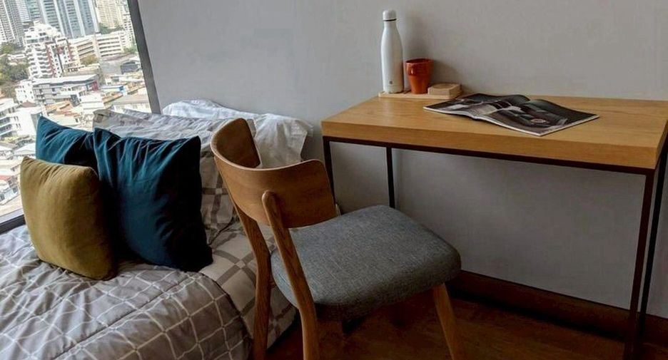 For sale 2 bedrooms condo in Khlong Toei, Bangkok