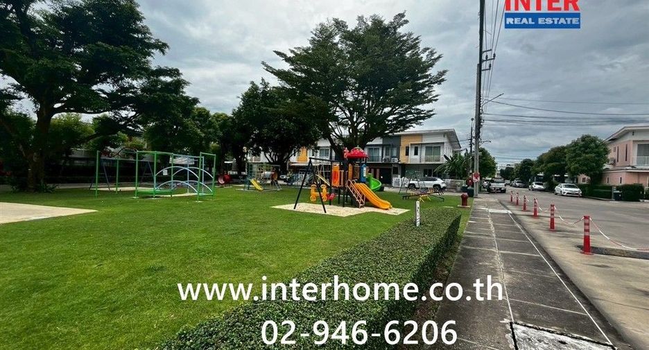 For sale 3 bedrooms townhouse in Bueng Kum, Bangkok