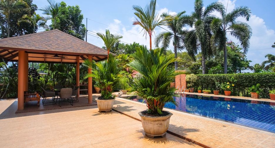 Casa en venta de 7 habitaciones en Klaeng, Rayong