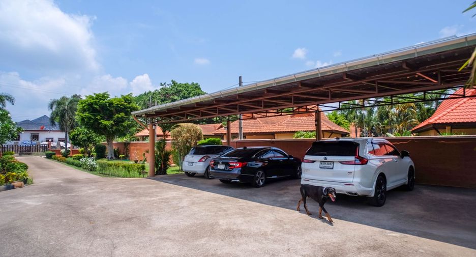 Casa en venta de 7 habitaciones en Klaeng, Rayong