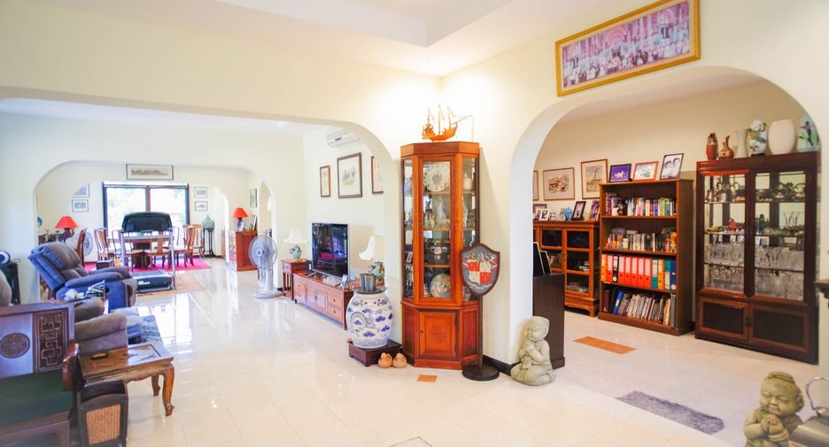Casa en venta de 7 habitaciones en Klaeng, Rayong