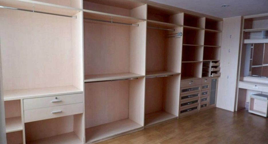 For sale 4 bedrooms condo in Watthana, Bangkok