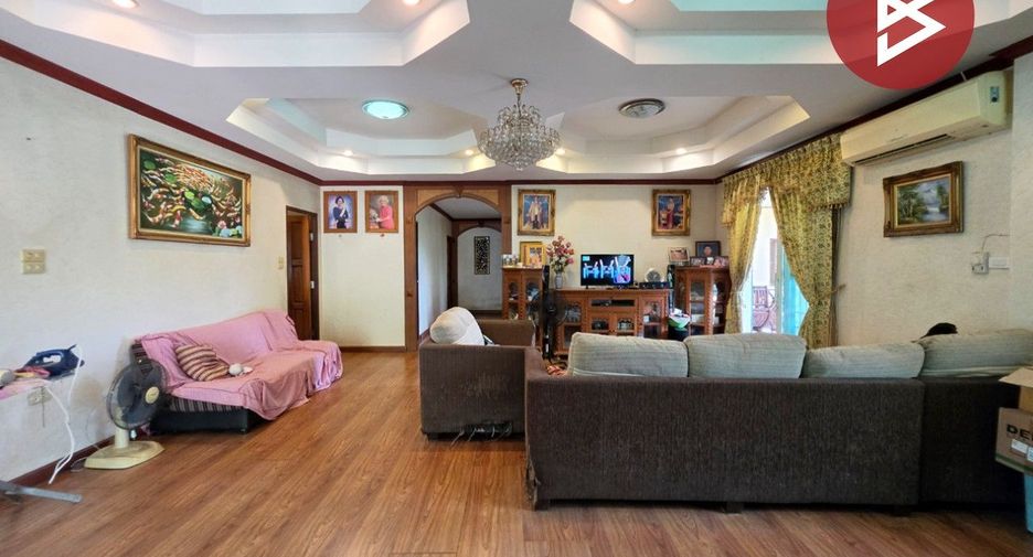 For sale 3 ベッドルーム house in East Pattaya, Pattaya