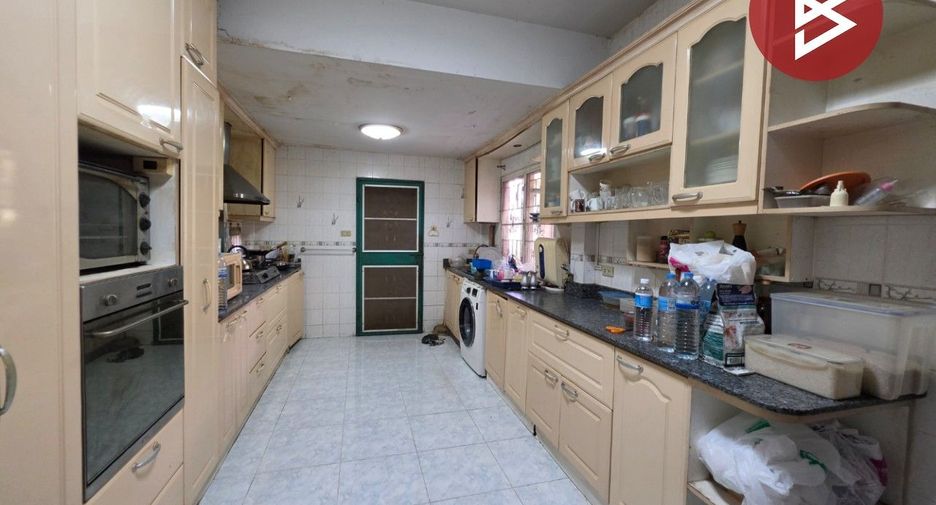For sale 3 ベッドルーム house in East Pattaya, Pattaya