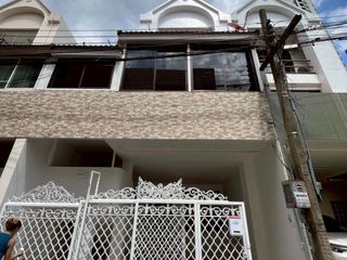 Gewerbefläche zur Miete in Khlong Toei, Bangkok