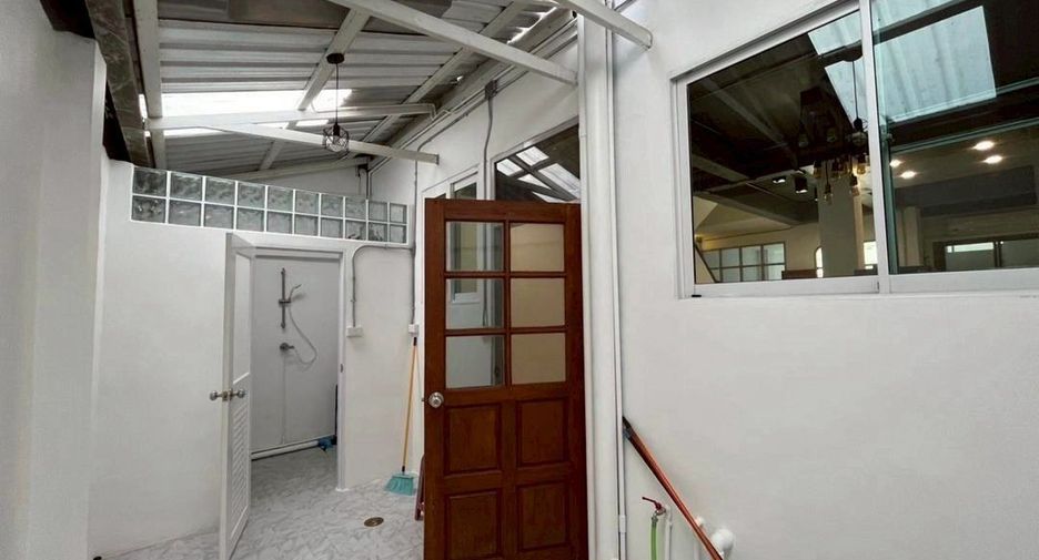 Gewerbefläche zur Miete in Khlong Toei, Bangkok