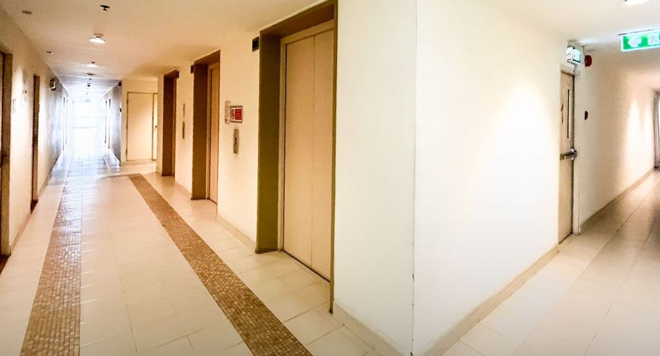 For sale 1 bed condo in Bang Na, Bangkok