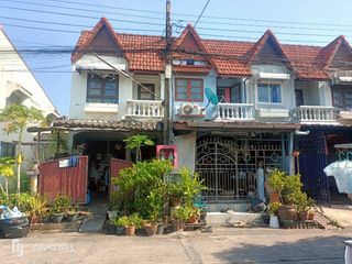 For sale 2 bedrooms townhouse in Phra Khanong, Bangkok