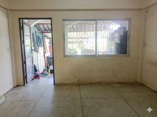 For sale 2 bedrooms townhouse in Phra Khanong, Bangkok